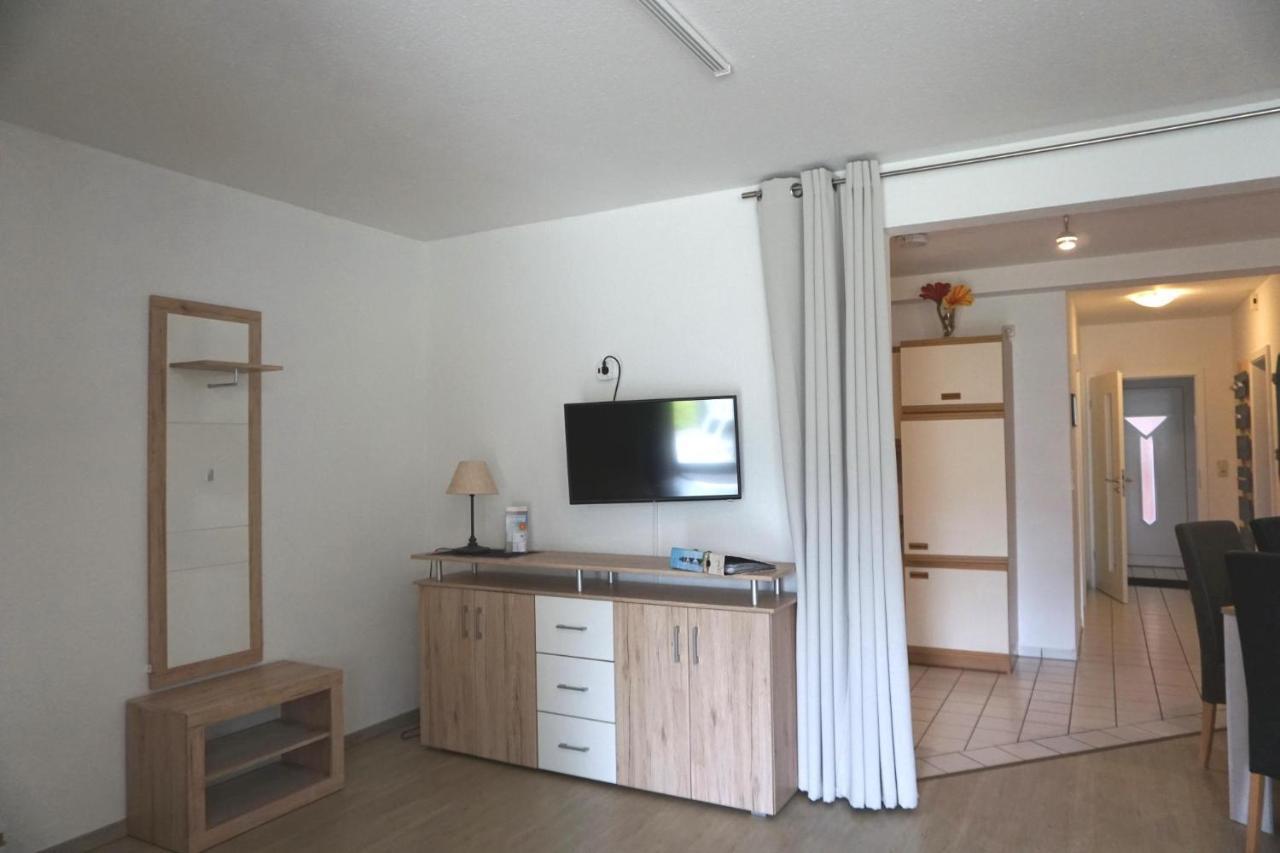 50180... Apartment Harlesiel Bagian luar foto